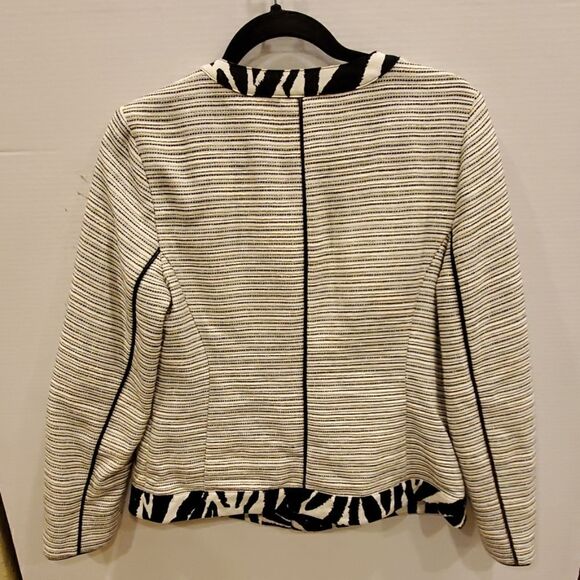 CHICO'S Animal Print Jacket - Size 0 - Picture 3 of 5